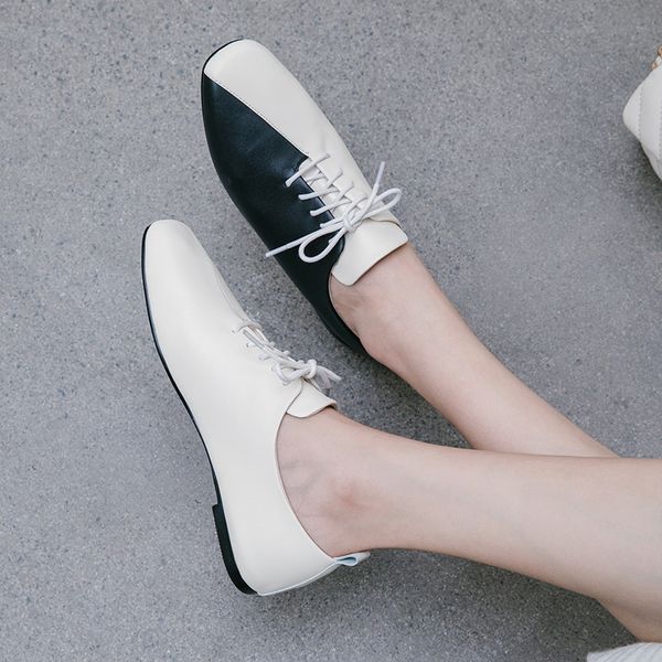 100% cow leather flat shoes woman lace up spring autumn ladies casual shoes mixed colors flats large size 41 42 43, Black
100% cow leather flat shoes woman lace up spring autumn ladies casual shoes mixed colors flats large size 41 42 43, Black
