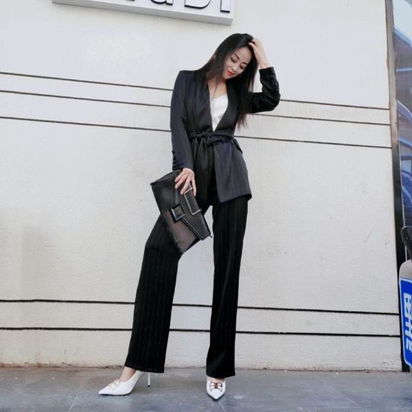 fashion office ladies 2pcs suits elegant long sleeve shawl collar belt blazer straight full length trousers, White;black
fashion office ladies 2pcs suits elegant long sleeve shawl collar belt blazer straight full length trousers, White;black