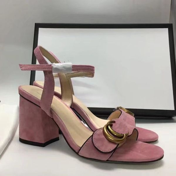 2019 woman slippers sandals designer shoes summer heels sandals flip flops fashion sandals with box size:35-40 16, Black
2019 woman slippers sandals designer shoes summer heels sandals flip flops fashion sandals with box size:35-40 16, Black