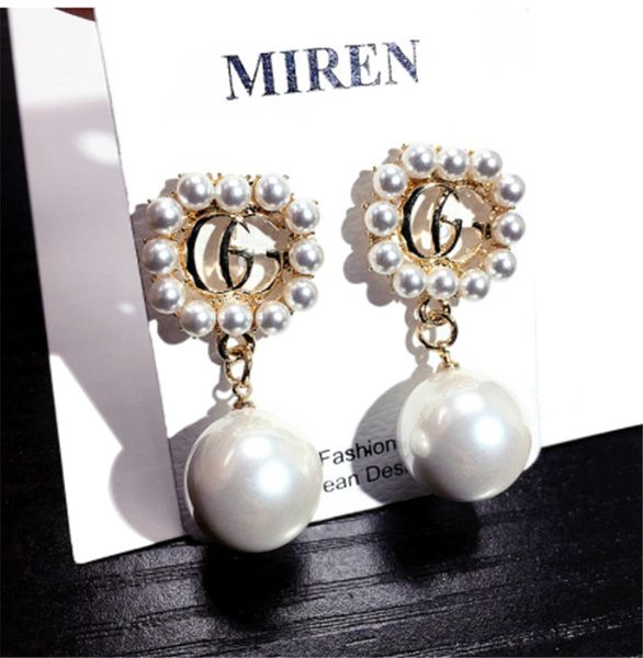 fashion pearl brand designer retro letter earrings women stud earring girl jewelry necklace bracelet ring of gift, Silver
fashion pearl brand designer retro letter earrings women stud earring girl jewelry necklace bracelet ring of gift, Silver