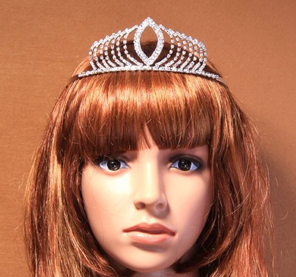 exquisite handmade crystal headdress13 
exquisite handmade crystal headdress13
