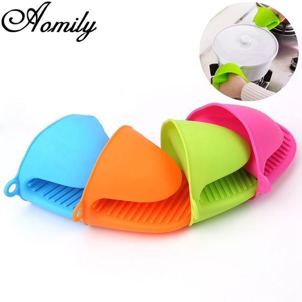 silicone baking glove heat resistant gloves clips insulation anti-slip pot bowel holder clip cooking baking oven mitts kitchen gloves
silicone baking glove heat resistant gloves clips insulation anti-slip pot bowel holder clip cooking baking oven mitts kitchen gloves