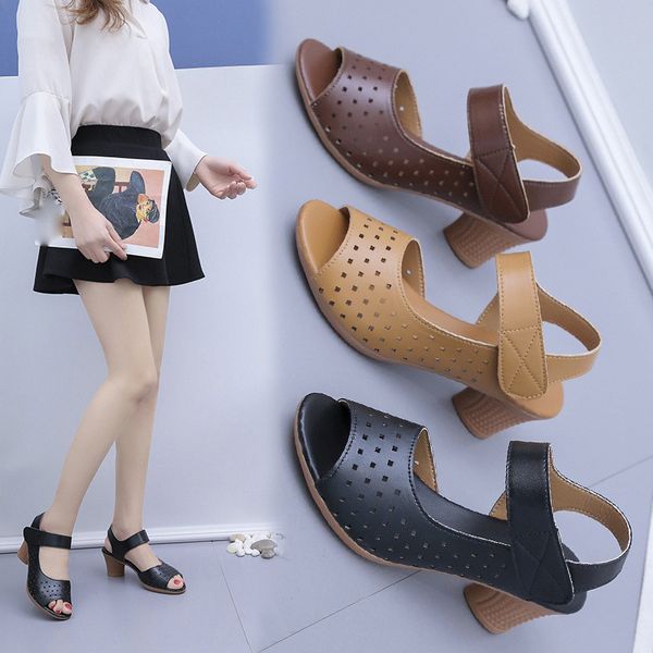 vintage hollow out sandals heel summer slip-on buckle ladies shoes artificial open toe casual wedding pumps women sandalias 4.21, Black
vintage hollow out sandals heel summer slip-on buckle ladies shoes artificial open toe casual wedding pumps women sandalias 4.21, Black