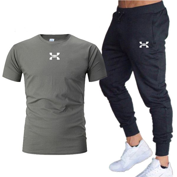 2pcs/set men's tracksuit gym fitness compression sports suit clothes running jogging sport trousers pant exercise workout tights, White;black
2pcs/set men's tracksuit gym fitness compression sports suit clothes running jogging sport trousers pant exercise workout tights, White;black