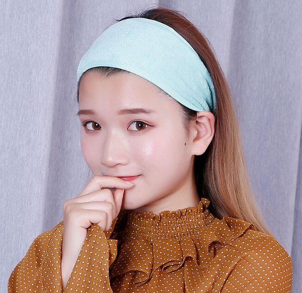 yoga hair bands women's new fitness wide-brimmed yoga makeup wash hair sports headscarf wholesale
yoga hair bands women's new fitness wide-brimmed yoga makeup wash hair sports headscarf wholesale