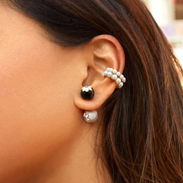 enamel daisy flower double beads stud earrings and ear cuff set female statement earrings women earclips fashion jewelry gift, Golden;silver
enamel daisy flower double beads stud earrings and ear cuff set female statement earrings women earclips fashion jewelry gift, Golden;silver