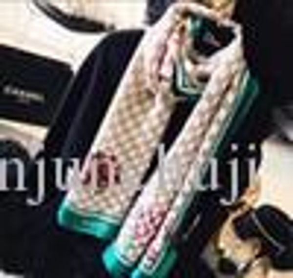 Cachecóis hengdian77 
Cachecóis hengdian77