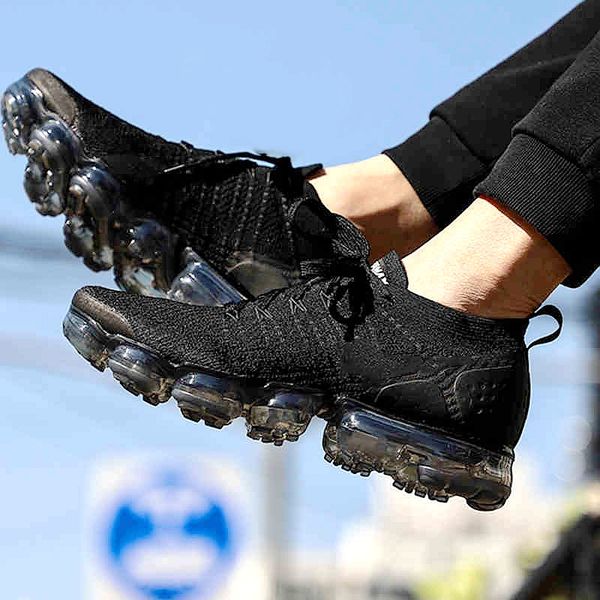 2019 popular designer design running shoes 2.0 men's models women's black blue white red sports shoes size
2019 popular designer design running shoes 2.0 men's models women's black blue white red sports shoes size