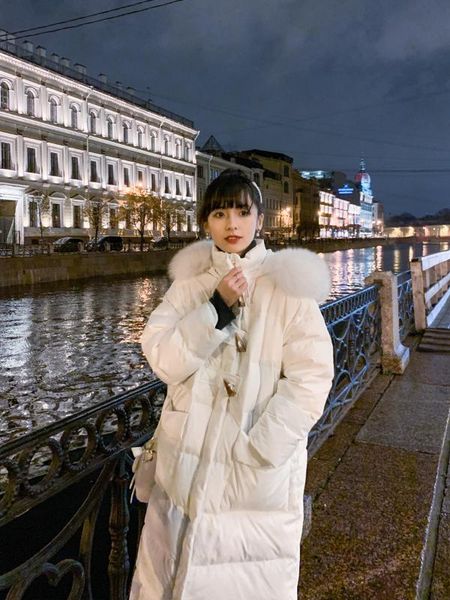 white duck down really collars down jacket female in long winter of 2019 new models, Black
white duck down really collars down jacket female in long winter of 2019 new models, Black