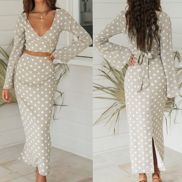 bodycon офисные костюмы для женщин точка цветочный принт растениеводство топ и юбка набор v-образным вырезом с длинным рукавом женские топы, White
bodycon офисные костюмы для женщин точка цветочный принт растениеводство топ и юбка набор v-образным вырезом с длинным рукавом женские топы, White