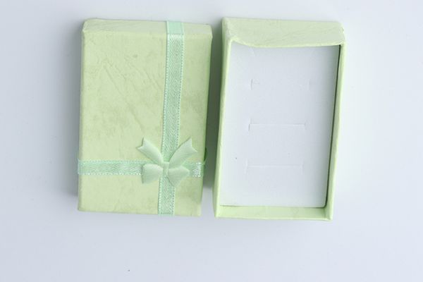 5*8*2.5cm pink fashion for charms beads gift box packaging for pendants necklaces earrings rings bracelets jewelry, Black;white
5*8*2.5cm pink fashion for charms beads gift box packaging for pendants necklaces earrings rings bracelets jewelry, Black;white