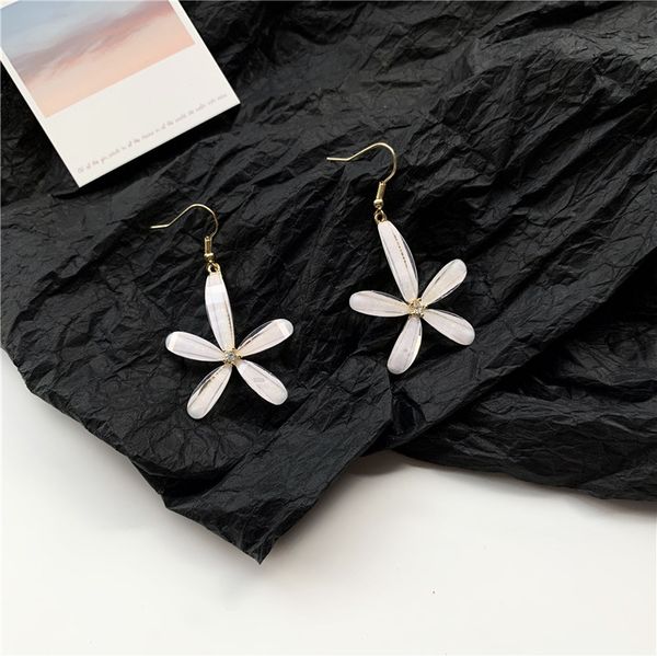 2020 new silver pin korea style temperament simple personality flowers petal drop earrings for women fashion jewelry accessories
2020 new silver pin korea style temperament simple personality flowers petal drop earrings for women fashion jewelry accessories