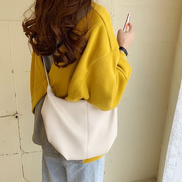 new 2020 luxury women shoulder messenger bag soft pu leather beige black crossbody bag hobos shape tote zd1682