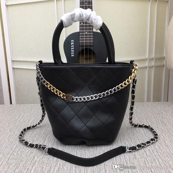 new fashion designer women handbags chain shoulder bag high quilted designer genuine leather crossbody bag small bucket bag purse tote
new fashion designer women handbags chain shoulder bag high quilted designer genuine leather crossbody bag small bucket bag purse tote