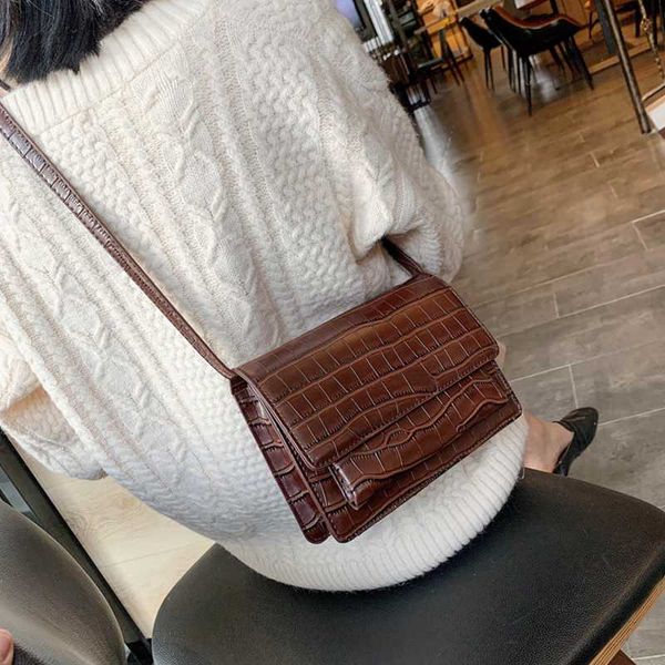 vintage alligator crossbody bags for women simple pu solid color ladies shoulder bags mini crocodile pattern female travel bag
vintage alligator crossbody bags for women simple pu solid color ladies shoulder bags mini crocodile pattern female travel bag