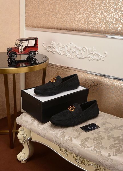 18ss дизайнеры 2019 новые мужские туфли из натуральной кожи противоскользящие отец мягкие туфли голова кожа 38-45 скольжения черный человек, Black
18ss дизайнеры 2019 новые мужские туфли из натуральной кожи противоскользящие отец мягкие туфли голова кожа 38-45 скольжения черный человек, Black