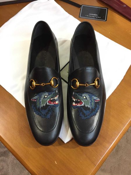 style fashion dress shoes for men real leather low bottom printed wedding party shoes for man with box size 38-45 3 colors, Black
style fashion dress shoes for men real leather low bottom printed wedding party shoes for man with box size 38-45 3 colors, Black
