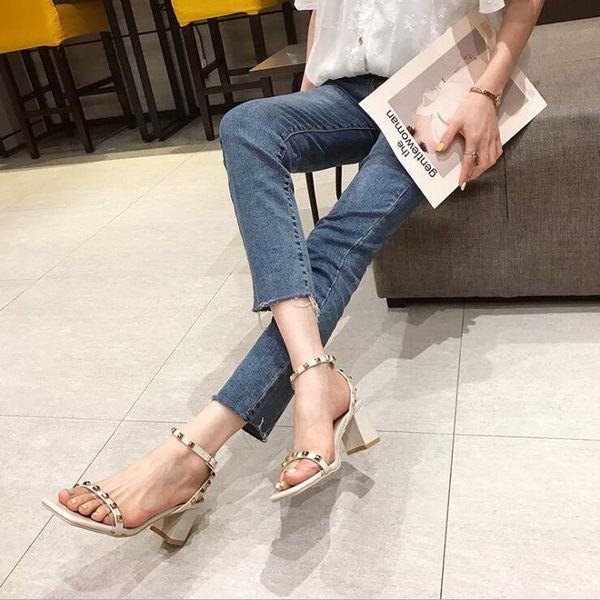 2020 fashion women sandals square toe high heels women slip-on sandals ladies narrow band dress party shoes size 34/39, Black
2020 fashion women sandals square toe high heels women slip-on sandals ladies narrow band dress party shoes size 34/39, Black