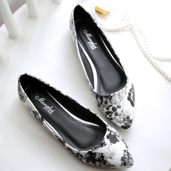 plus size 34~45 ladies slip on loafers printed shoes women pointed toe shallow single shoes breathable comfortable ballet flats, Black
plus size 34~45 ladies slip on loafers printed shoes women pointed toe shallow single shoes breathable comfortable ballet flats, Black