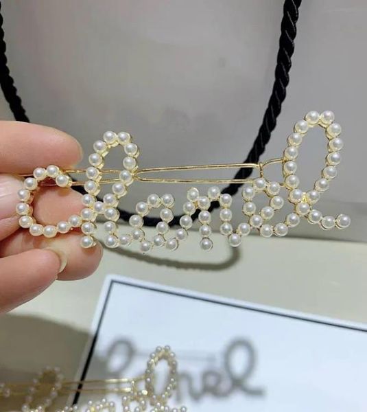 2019 cla ic hollow out hair pin fa hion hair clip cla ic pearl luxury letter hair acce orie matel bobby pin vip gift
2019 cla ic hollow out hair pin fa hion hair clip cla ic pearl luxury letter hair acce orie matel bobby pin vip gift