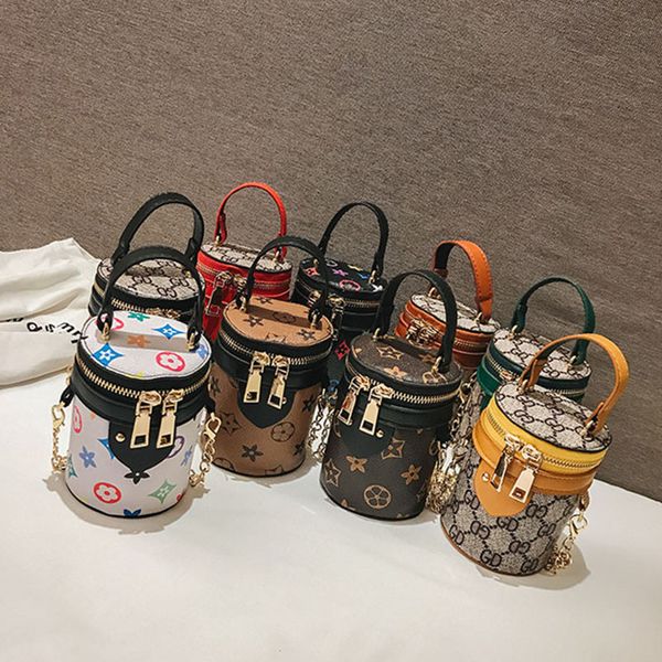Whole a 9 tyle letter kid handbag bucket bag baby mini pur e houlder bag teenager children girl me enger bag cute prince chain bag
Whole a 9 tyle letter kid handbag bucket bag baby mini pur e houlder bag teenager children girl me enger bag cute prince chain bag