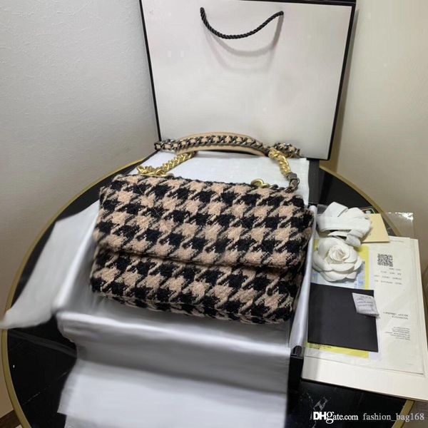 new fashion luxury designer woman handbag cross body bags shoulder genuine leather tote long chain two-color grid bags 26cm
new fashion luxury designer woman handbag cross body bags shoulder genuine leather tote long chain two-color grid bags 26cm