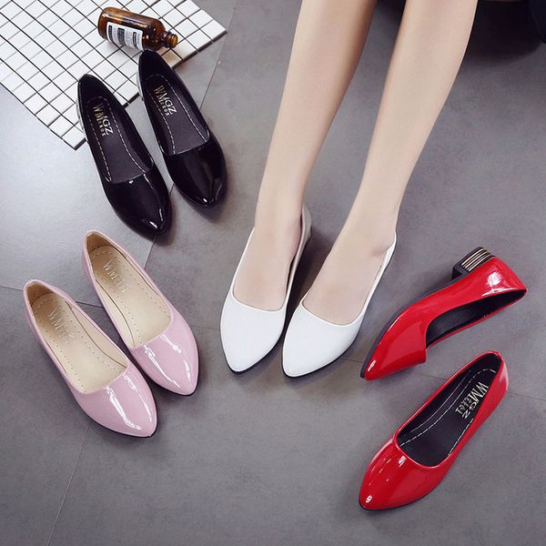 women's shoes spring 2020 new classic pointed flat bottom casual shoes fashion shallow mouth patent leather single 35-40, Black
women's shoes spring 2020 new classic pointed flat bottom casual shoes fashion shallow mouth patent leather single 35-40, Black
