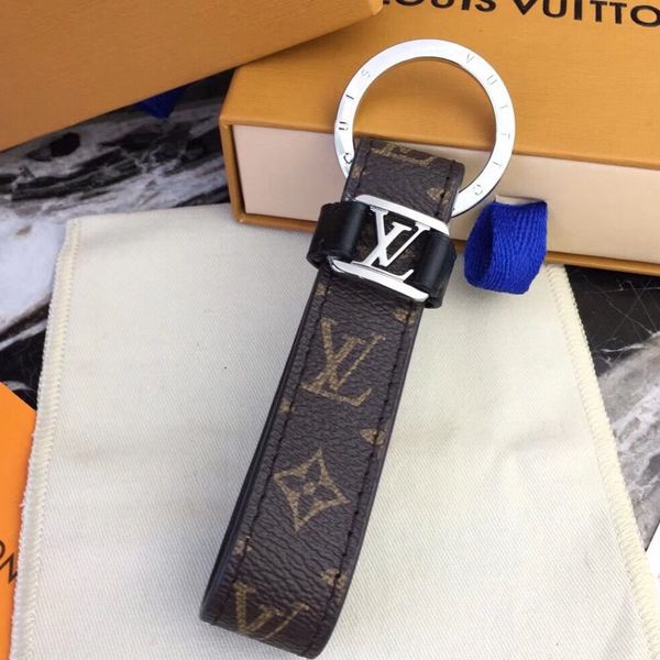 new style high qualtiy keychain key chain fashion key ring brand key chain steel designer men women souvenirs car bag keychain with box, Silver
new style high qualtiy keychain key chain fashion key ring brand key chain steel designer men women souvenirs car bag keychain with box, Silver