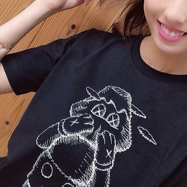 check kaws holiday t-shirt limited doll print short-sleeved womens t-shirt male in mount fuji japan, Red
check kaws holiday t-shirt limited doll print short-sleeved womens t-shirt male in mount fuji japan, Red