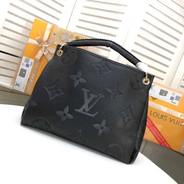 2020 never shoul full cowhide eather handbags color leather shopping bag never single shoulder bag size46 32 24
2020 never shoul full cowhide eather handbags color leather shopping bag never single shoulder bag size46 32 24