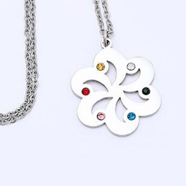 stainless steel women necklace rotating fashion flower crystal pendant valentines gift for girlfriend wife friend gift, Silver
stainless steel women necklace rotating fashion flower crystal pendant valentines gift for girlfriend wife friend gift, Silver