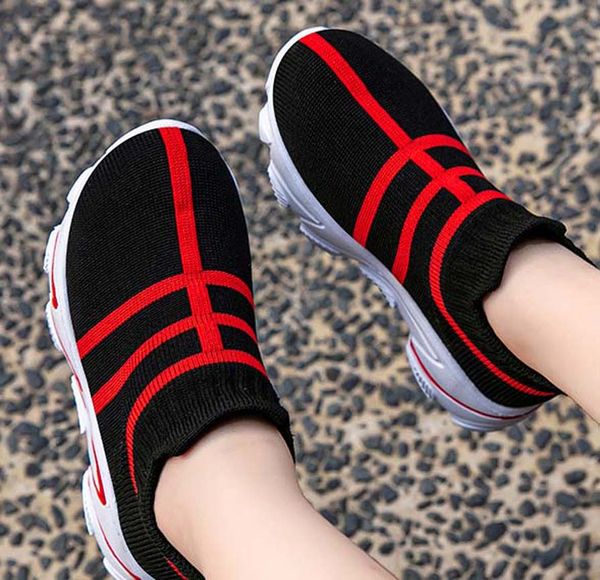 classic sneaker chaussures enfants fashion smart triple kids shoes platform leather shoes air chaussures shoes011 px43, Black;red
classic sneaker chaussures enfants fashion smart triple kids shoes platform leather shoes air chaussures shoes011 px43, Black;red