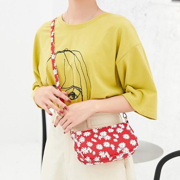 women flowers zipper phone bag designer bags women bags 2020 shoulder bag armpit crossbody bolso mujer
women flowers zipper phone bag designer bags women bags 2020 shoulder bag armpit crossbody bolso mujer