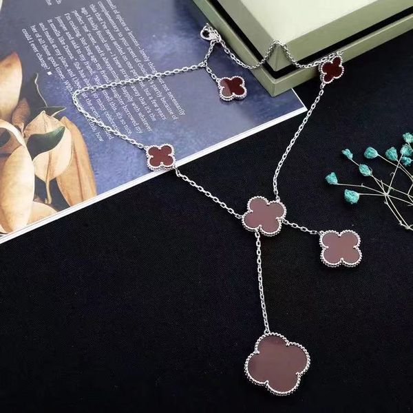 2019 luxury designer large and small 6 flower pendant necklace fashion designer necklace stainless steel jewelry luxury necklace gold chain, Silver
2019 luxury designer large and small 6 flower pendant necklace fashion designer necklace stainless steel jewelry luxury necklace gold chain, Silver