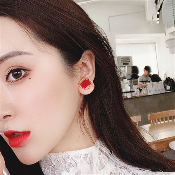 new korean light gentle cloth lace flowers stud earrings pierced for women wedding without piercing, Golden;silver
new korean light gentle cloth lace flowers stud earrings pierced for women wedding without piercing, Golden;silver