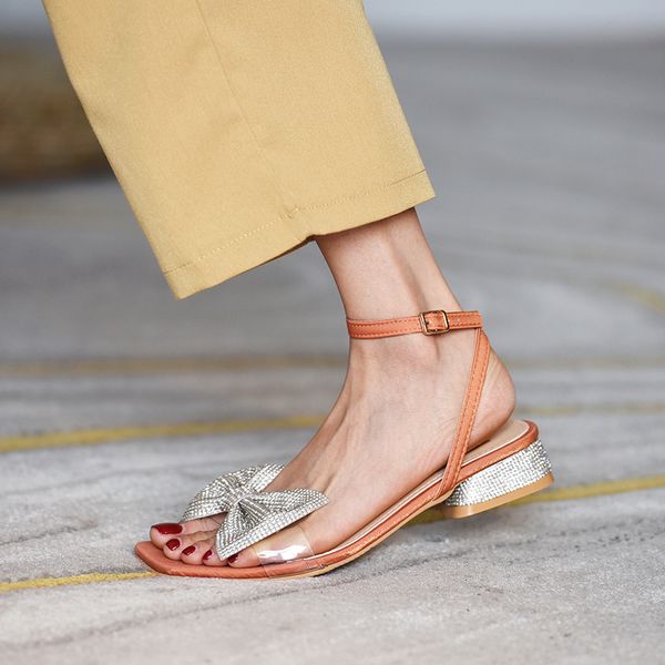 2020 summer med bow shoes all-match female sandal buckle strap block heels beige heeled sandals ladies medium woman chunky, Black
2020 summer med bow shoes all-match female sandal buckle strap block heels beige heeled sandals ladies medium woman chunky, Black