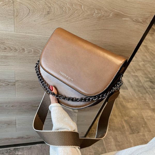 широкие сумки ремень crossbody для женщин 2020 цепи плеча сумка pu кожа сумки женские сумки
широкие сумки ремень crossbody для женщин 2020 цепи плеча сумка pu кожа сумки женские сумки