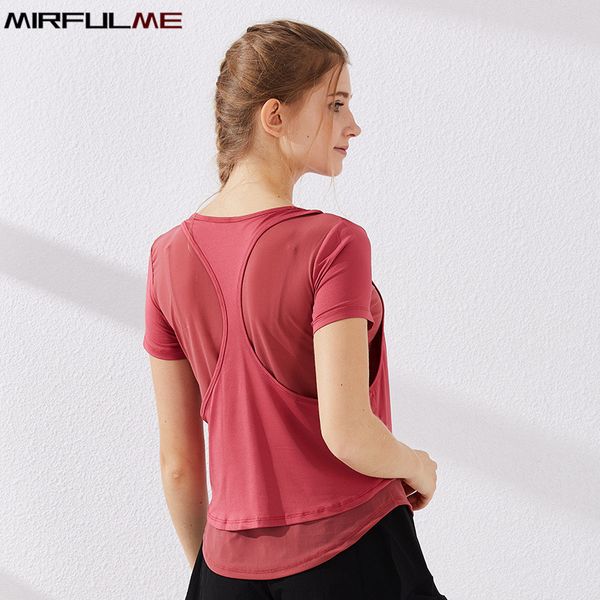 women t-shirts sport female loose yoga shirt mesh patchwork short sleeve t shirt fitness blouse quick dry gym sportwear, White;red
women t-shirts sport female loose yoga shirt mesh patchwork short sleeve t shirt fitness blouse quick dry gym sportwear, White;red