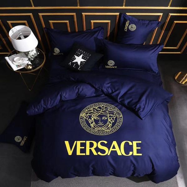 luxury brand new home bedroom duvet cover bedding set european full king size soft letter pattern duvet cover
luxury brand new home bedroom duvet cover bedding set european full king size soft letter pattern duvet cover