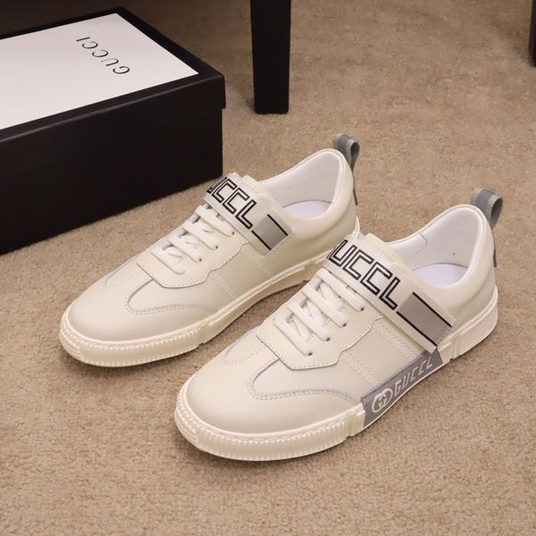 men training shoes luxury casual shoes real leather low help fashion business vacation human race shoes with original box, Black
men training shoes luxury casual shoes real leather low help fashion business vacation human race shoes with original box, Black