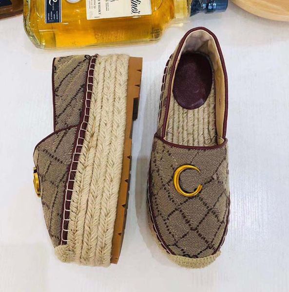 2020 woman slippers slides summer shoes casual slippers solid hollow out women slides slippers size:35-40 with box dhl 01kq2102, Black
2020 woman slippers slides summer shoes casual slippers solid hollow out women slides slippers size:35-40 with box dhl 01kq2102, Black
