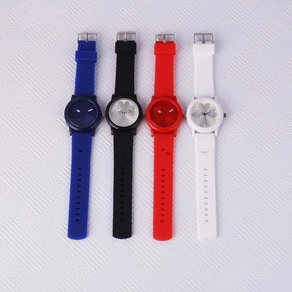 four-color nomos casual quartz watch silicone belt fashion plum steel buckle invictas ing, Slivery;brown
four-color nomos casual quartz watch silicone belt fashion plum steel buckle invictas ing, Slivery;brown