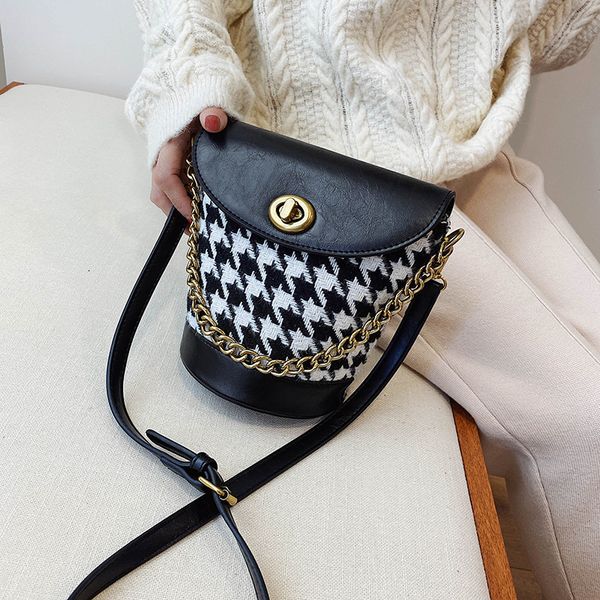 new vintage leather pu handbags women bags designer bags women large capacity tote for sac 2020
new vintage leather pu handbags women bags designer bags women large capacity tote for sac 2020