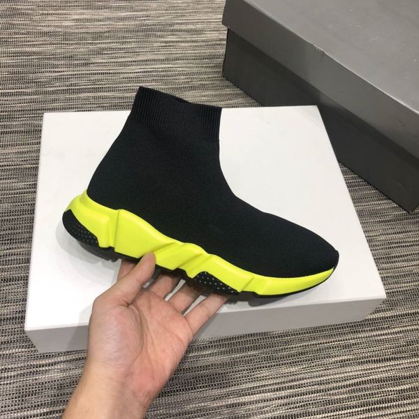 designer women/men casual shoes black with lime green genuine leather flat bottom ing
designer women/men casual shoes black with lime green genuine leather flat bottom ing