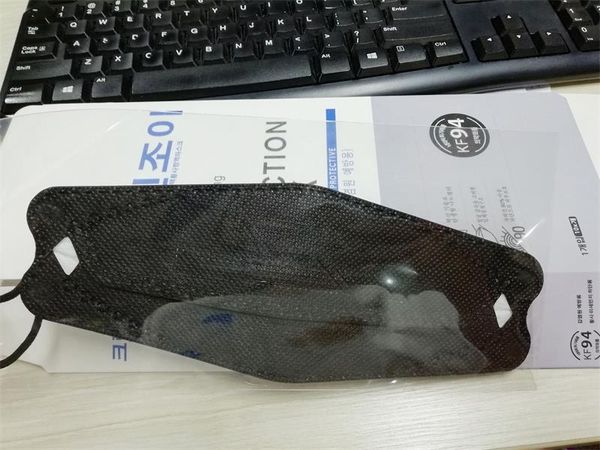 Корея KF94 Маска против пыли маски Защитной пыле PM 2,5 Защитной маски многоразовой маски черного / белого цвета
Корея KF94 Маска против пыли маски Защитной пыле PM 2,5 Защитной маски многоразовой маски черного / белого цвета