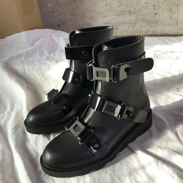 new designer winter boots women black round toe ankle boots flat shoes woman 2020 buckles decor botas mujer fashion knight
new designer winter boots women black round toe ankle boots flat shoes woman 2020 buckles decor botas mujer fashion knight