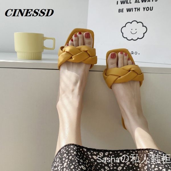 2020 summer new slippers fashion all-match outer wear square head woven flat a- line trawling red slippers women ins fashion, Black
2020 summer new slippers fashion all-match outer wear square head woven flat a- line trawling red slippers women ins fashion, Black