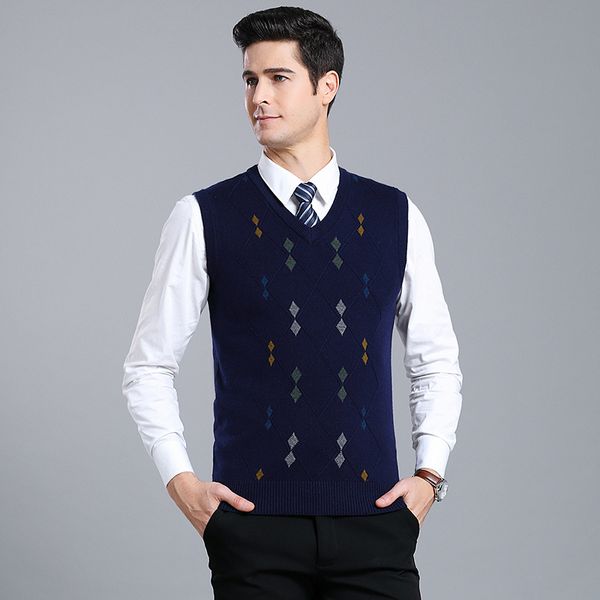 2019 spring autumn men argyle v-neck knitted vests sleeveless sweater pullover wool vest, Black;white
2019 spring autumn men argyle v-neck knitted vests sleeveless sweater pullover wool vest, Black;white