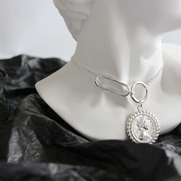 louleur 925 sterling silver vintage elizabeth coin pendant necklace silver round square buckle design necklace female jewelry
louleur 925 sterling silver vintage elizabeth coin pendant necklace silver round square buckle design necklace female jewelry