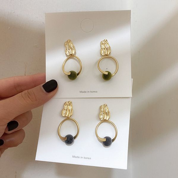 2020 fashion multicolor mametal plush ball hanging earrings female korean round earrings gift for women jewelry 925 silver
2020 fashion multicolor mametal plush ball hanging earrings female korean round earrings gift for women jewelry 925 silver